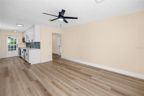 Casa en venta en Saint Pete Beach, Florida, 3 dormitorios, 133.59 m2 № 2223237 - foto 13