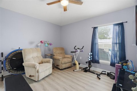 House in Hudson, Florida 4 bedrooms, 169.08 sq.m. № 2236380 - photo 20