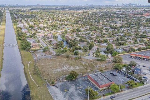 Immobilier commercial à vendre à Lauderdale Lakes, Floride № 1564595 - photo 9