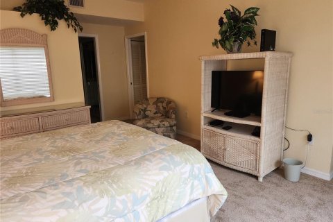 Condo in Bradenton, Florida, 2 bedrooms  № 1837119 - photo 8