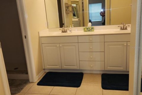 Condo in Bradenton, Florida, 2 bedrooms  № 1837119 - photo 12