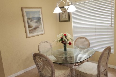 Condo in Bradenton, Florida, 2 bedrooms  № 1837119 - photo 25
