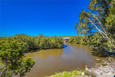 Casa en venta en Cedar Key, Florida, 4 dormitorios, 129.32 m2 № 1565092 - foto 16
