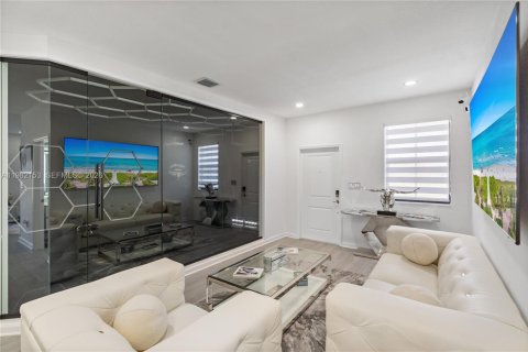 Townhouse in Homestead, Florida 3 bedrooms, 157.47 sq.m. № 2043322 - photo 11