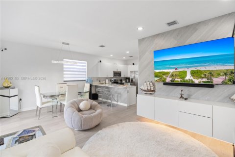 Townhouse in Homestead, Florida 3 bedrooms, 157.47 sq.m. № 2043322 - photo 18