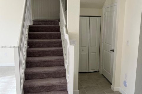 Casa en venta en Hialeah, Florida, 3 dormitorios, 153.29 m2 № 1874819 - foto 22