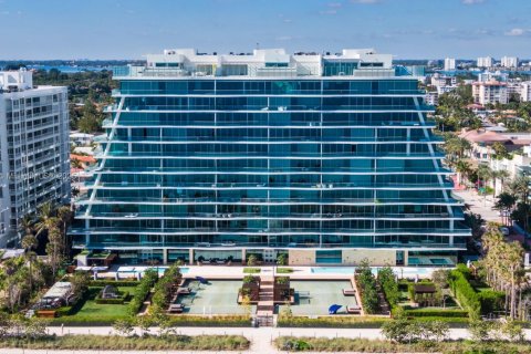 Condominio en alquiler en Surfside, Florida, 3 dormitorios, 294.31 m2 № 1980179 - foto 8