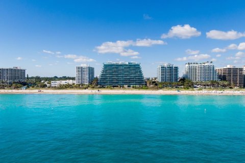 Condominio en alquiler en Surfside, Florida, 3 dormitorios, 294.31 m2 № 1980179 - foto 9