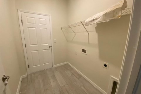 Villa ou maison à louer à Rotonda, Floride: 3 chambres, 161.93 m2 № 2385708 - photo 4
