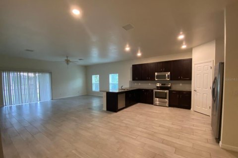 Villa ou maison à louer à Rotonda, Floride: 3 chambres, 161.93 m2 № 2385708 - photo 6