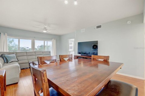 Copropriété à vendre à Largo, Floride: 2 chambres, 123 m2 № 1777535 - photo 11