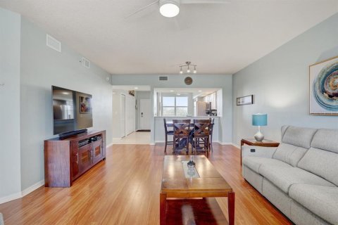 Copropriété à vendre à Largo, Floride: 2 chambres, 123 m2 № 1777535 - photo 13