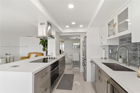 Купить кондоминиум в Авентура, Флорида 2 спальни, 145.39м2, № 1797125 - фото 11