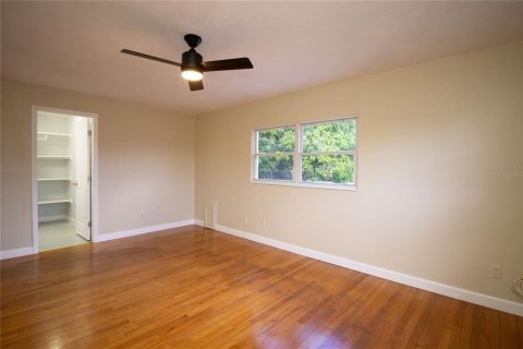 Casa en venta en Saint Petersburg, Florida, 4 dormitorios, 260.87 m2 № 1855697 - foto 29