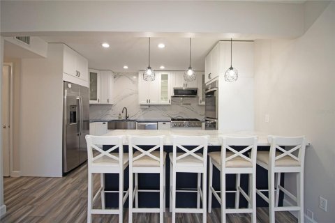 Casa en venta en Saint Petersburg, Florida, 4 dormitorios, 260.87 m2 № 1855697 - foto 10