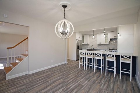 Casa en venta en Saint Petersburg, Florida, 4 dormitorios, 260.87 m2 № 1855697 - foto 8