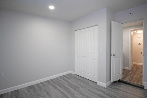 Casa en venta en Saint Petersburg, Florida, 4 dormitorios, 260.87 m2 № 1855697 - foto 21
