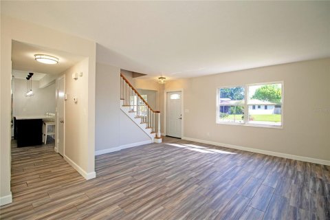 Casa en venta en Saint Petersburg, Florida, 4 dormitorios, 260.87 m2 № 1855697 - foto 6