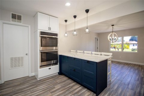 Casa en venta en Saint Petersburg, Florida, 4 dormitorios, 260.87 m2 № 1855697 - foto 15