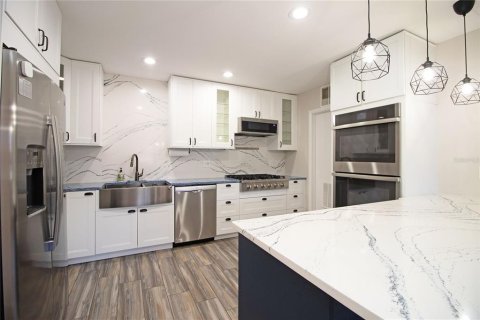 Casa en venta en Saint Petersburg, Florida, 4 dormitorios, 260.87 m2 № 1855697 - foto 11