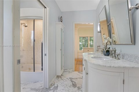 Villa ou maison à vendre à Miami Beach, Floride: 4 chambres, 469.34 m2 № 2037849 - photo 28