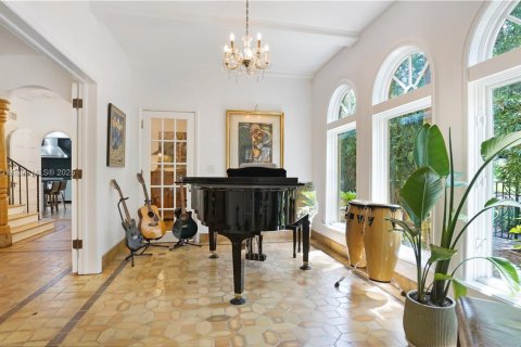 Villa ou maison à vendre à Miami Beach, Floride: 4 chambres, 469.34 m2 № 2037849 - photo 10