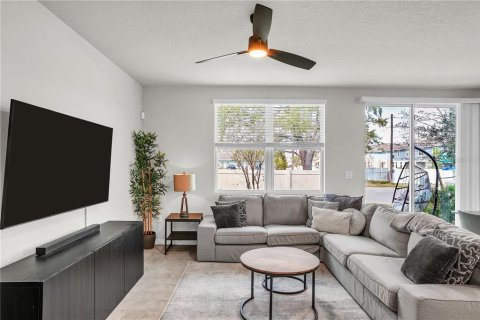 Touwnhouse à vendre à Brandon, Floride: 3 chambres, 141.68 m2 № 1516734 - photo 18