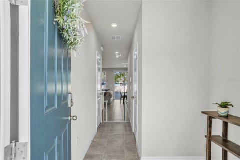 Touwnhouse à vendre à Brandon, Floride: 3 chambres, 141.68 m2 № 1516734 - photo 5