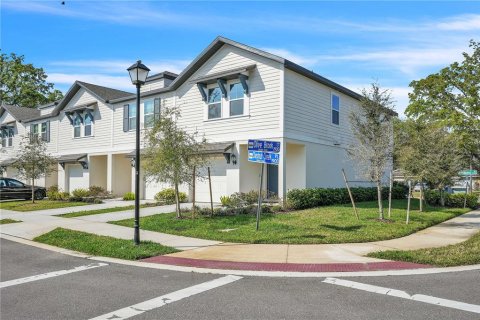 Touwnhouse à vendre à Brandon, Floride: 3 chambres, 141.68 m2 № 1516734 - photo 2