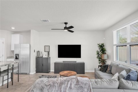 Touwnhouse à vendre à Brandon, Floride: 3 chambres, 141.68 m2 № 1516734 - photo 17