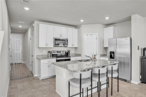 Touwnhouse à vendre à Brandon, Floride: 3 chambres, 141.68 m2 № 1516734 - photo 9