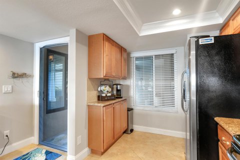Condo in Stuart, Florida, 2 bedrooms  № 2182808 - photo 6