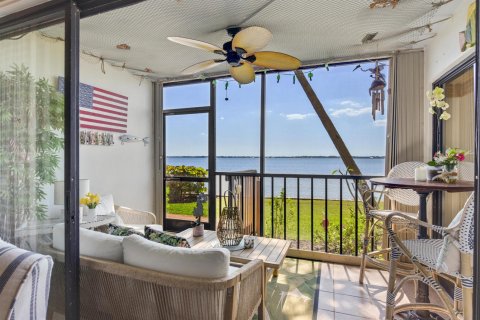 Condo in Stuart, Florida, 2 bedrooms  № 2182808 - photo 26