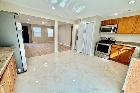 Copropriété à louer à Orlando, Floride: 3 chambres, 128.95 m2 № 1919399 - photo 4