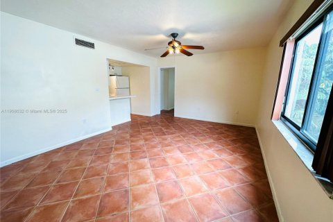 Copropriété à louer à Miami Beach, Floride: 1 chambre, 43.66 m2 № 1967746 - photo 3