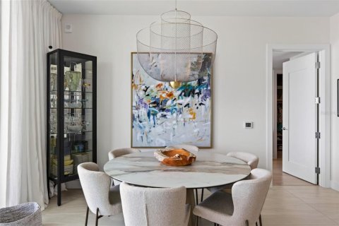 Condo in Sarasota, Florida, 2 bedrooms  № 2219633 - photo 8