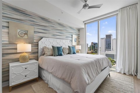 Condo in Sarasota, Florida, 2 bedrooms  № 2219633 - photo 13