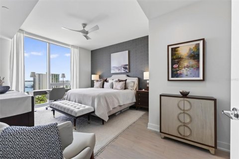Condo in Sarasota, Florida, 2 bedrooms  № 2219633 - photo 11
