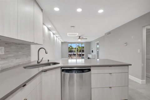 Copropriété à vendre à Boca Raton, Floride: 2 chambres, 98.1 m2 № 2253175 - photo 11