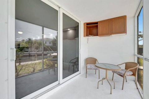 Copropriété à vendre à Boca Raton, Floride: 2 chambres, 98.1 m2 № 2253175 - photo 30