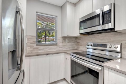 Copropriété à vendre à Boca Raton, Floride: 2 chambres, 98.1 m2 № 2253175 - photo 10