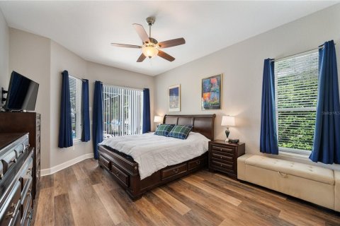 House in Auburndale, Florida 4 bedrooms, 221.76 sq.m. № 2398588 - photo 20