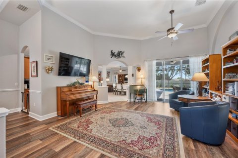 House in Auburndale, Florida 4 bedrooms, 221.76 sq.m. № 2398588 - photo 6