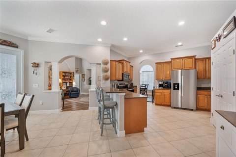 House in Auburndale, Florida 4 bedrooms, 221.76 sq.m. № 2398588 - photo 15