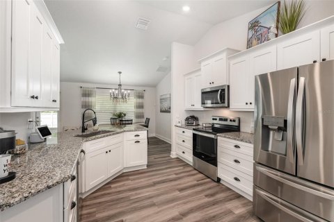 Villa ou maison à vendre à Palm Bay, Floride: 4 chambres, 166.11 m2 № 2092958 - photo 13