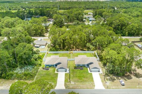 Villa ou maison à vendre à Palm Bay, Floride: 4 chambres, 166.11 m2 № 2092958 - photo 2