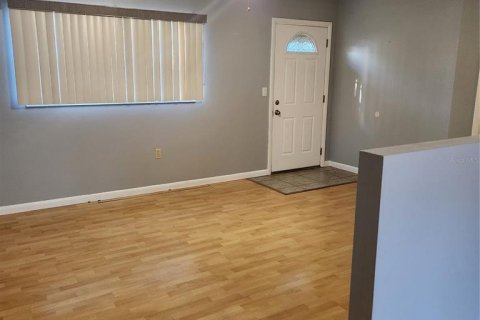Casa en venta en Spring Hill, Florida, 2 dormitorios, 86.68 m2 № 1719649 - foto 3