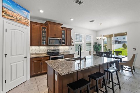 House in Minneola, Florida 4 bedrooms, 179.77 sq.m. № 1774694 - photo 10