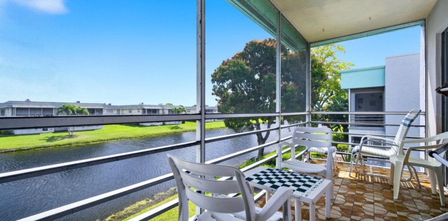 Condo à Delray Beach, Floride, 2 chambres  № 2146100