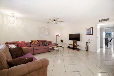 Copropriété à vendre à Delray Beach, Floride: 2 chambres, 85.47 m2 № 2146100 - photo 10